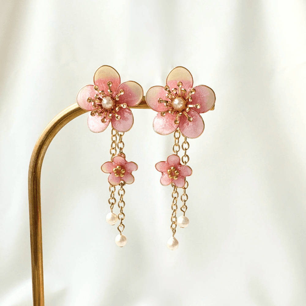 【梅】2wayイヤリング ピンクグラデーション 大人可愛い ニッケルフリー 金属アレルギー対応 受注生産 春の新作 | 9枚目